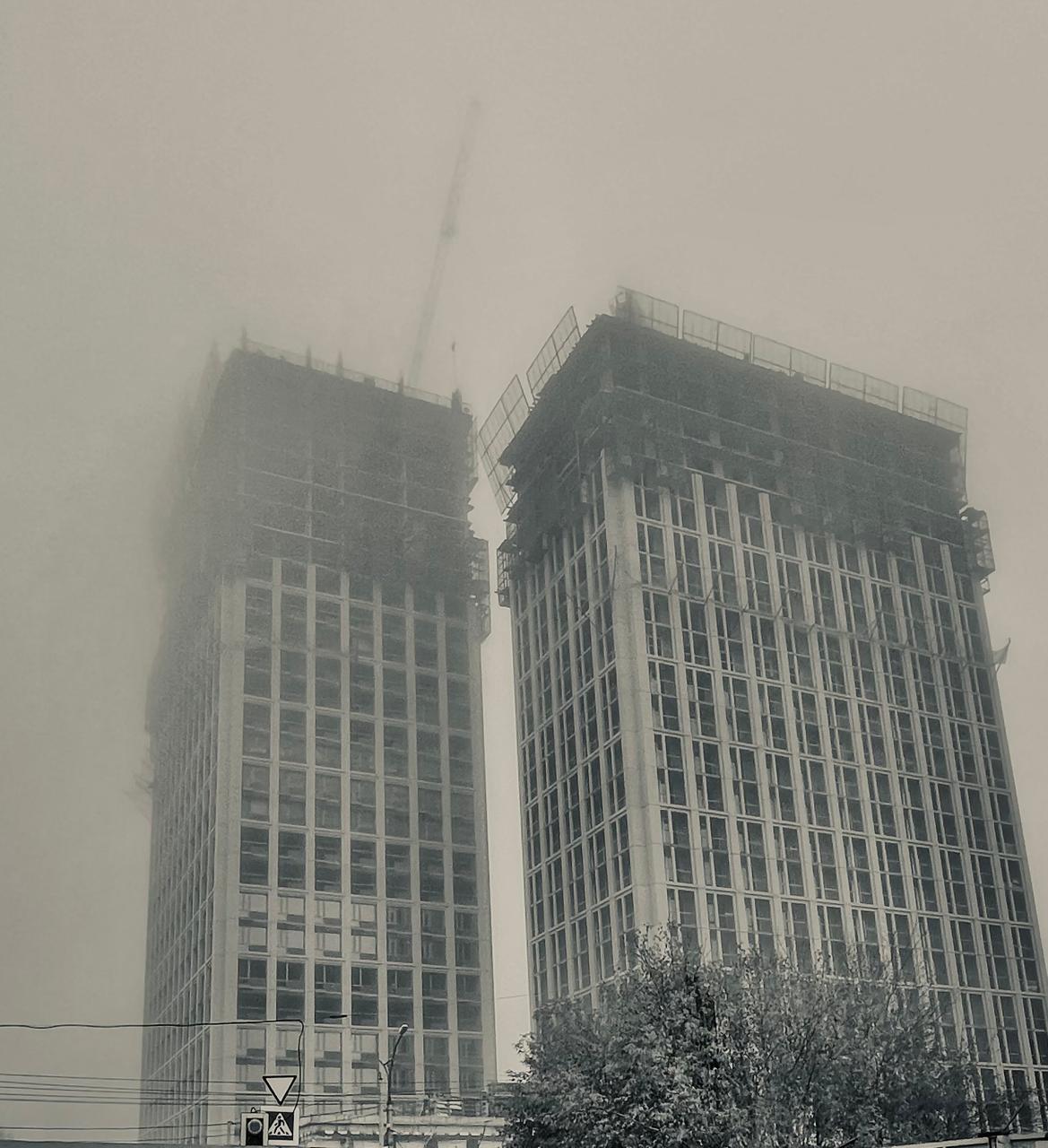 Фото Жители Новосибирска показали фото утреннего тумана 22 октября 5